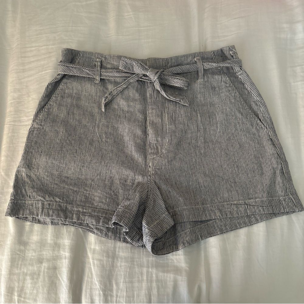 Abercrombie & Fitch High Waist Striped Tie Front Shorts